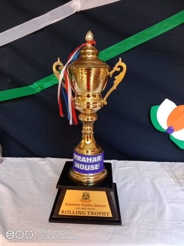  ON REPUBLIC DAY23-24 PRIZE FOR CCA WINNERS,INDIVIDUAL CHAMPIONS & OVERALL CHAMPIONS BLUE HOUSE.